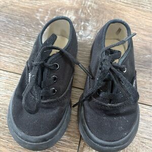 Vans Black classic sneakers 5C